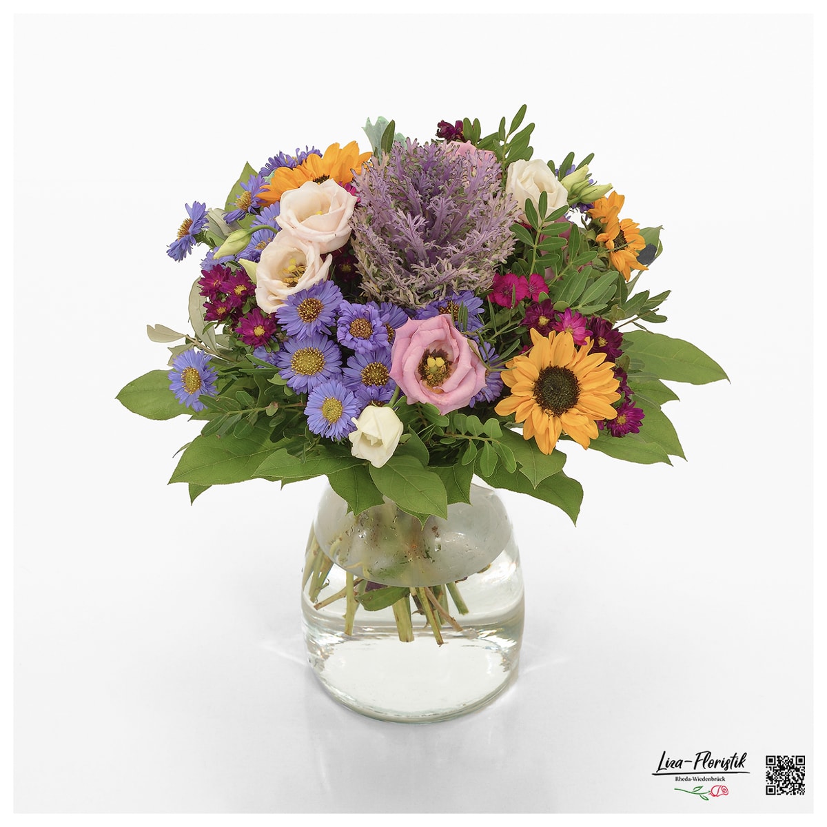 Blumenstrauß mit Zierkohl, Astern, Sonnenblumen und Lisianthus