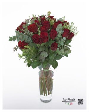 Rote Rosen, Thlaspi und Eukalyptus
