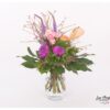 Blumenstrauß mit Anthurie, Dahlien, Bartnelken, Polyantharosen und Veronica