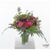Blumenstrauß mit Nelken, Hortensie, Rosen, Protea, Lisianthus, Olivenzweigen, Heide und Farn