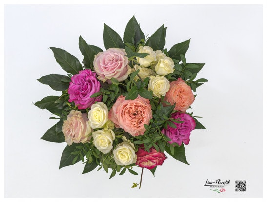 Bouquet mit verschiedenen Rosen im Detail