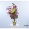 Blumenstrauß mit Königsprotea, Hortensie, Rosen, Lisianthus und Eukalyptus