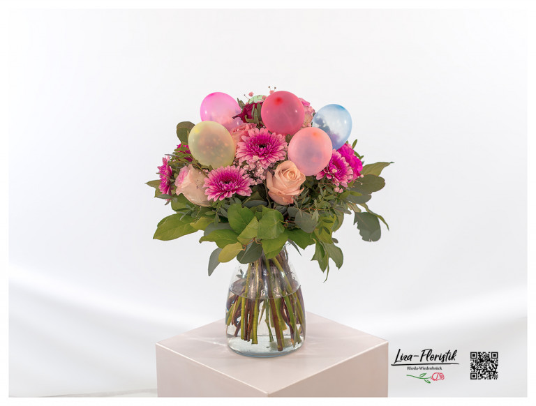 Geburtstagsstrauß mit Gerbera, Rosen und Schleierkraut