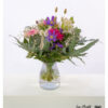 Blumenstrauß mit Clematis, gefüllten Lilien, Gerbera, Alstromerie, Schleierkraut, Eukalyptus und Lysianthus