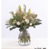 Blumenstrauß mit Lilien, Lisianthus, Mohn, Schleierkraut, Perückenstrauch, Hortensie und Eukalyptus
