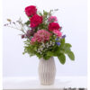 Blumenstrauß mit pinken Rosen, rosa Hortensie, pinken Nelken, weißem Schleierkraut, Statice und Astrantie