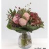Strauß mit Artischocke, rosa Rosen, roter Hortensie , Wiesenknopf, pinkem Strandflieder und Olivenzweigen