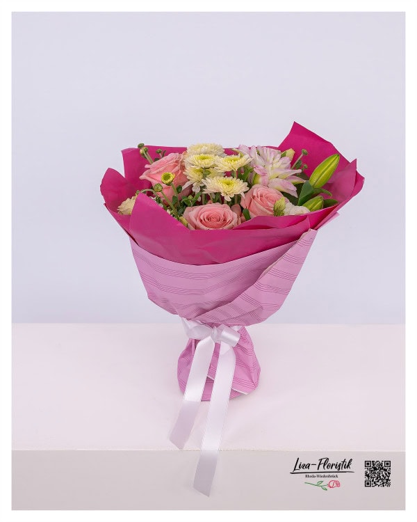 Blumenstrauß mit Lilien und Rosen zum Geburtstag
