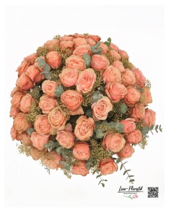 Großer Blumenstrauß mit Rosen, Eukalyptus - oben -