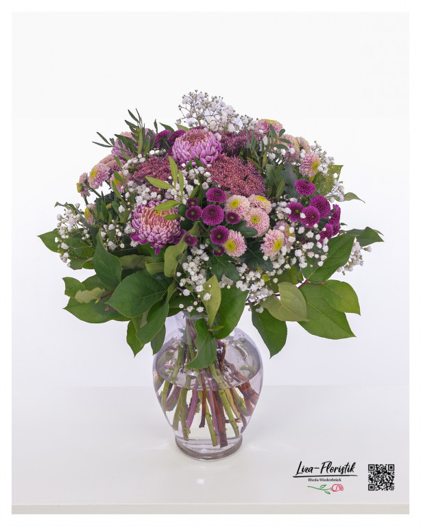 Blumenstrauß mit Ammi majus (gefärbt) kombiniert mit zarten Chrysanthemen und weißem Schleierkraut – ein harmonischer Strauß für jeden Anlass!
