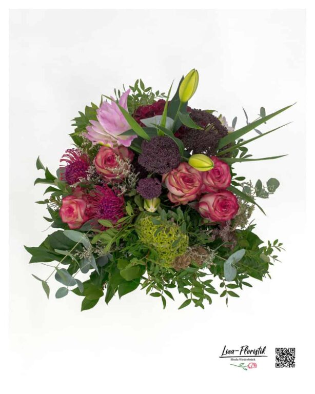 Ein stilvolles Arrangement, das Frische, Eleganz und Natürlichkeit vereint – ein Blickfang für jeden Anlass - ein opulenter Blumenstrauß mit Rosen und Lilien