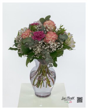 Blumenstrauß mit Nelken, Rosen, Schleierkraut, Alstroemeria und Eukalyptus – handgebunden und frisch geliefert in Gütersloh & Rheda-Wiedenbrück