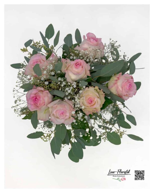 Luftig gebundener Strauß mit rosa Rosen - Ideal als romantische Überraschung oder liebevolle Geste zu besonderen Anlässen