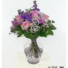 Blumenstrauß mit Levkojen und rosa Rosen
