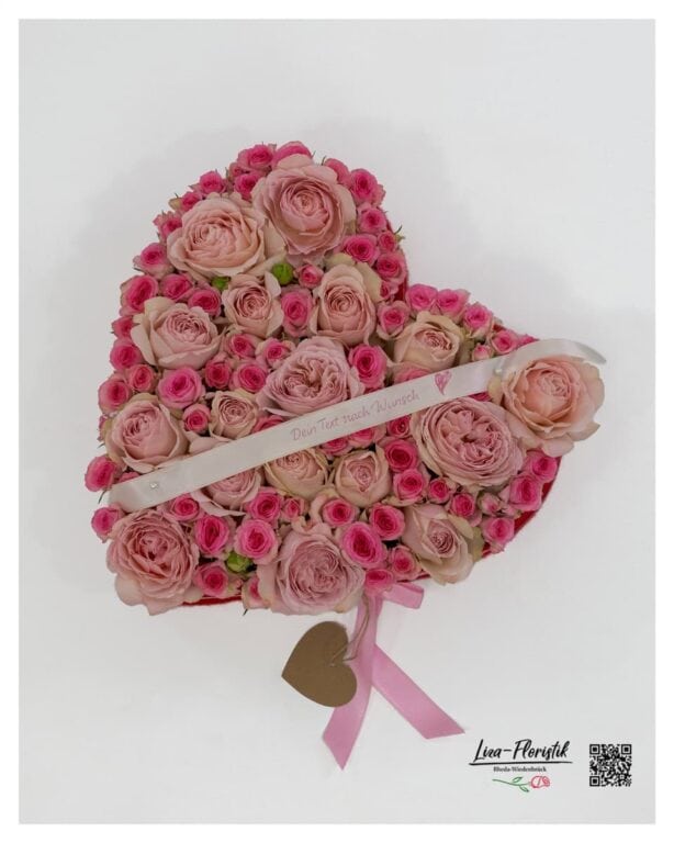 Geburtstag - Herz aus Rosen